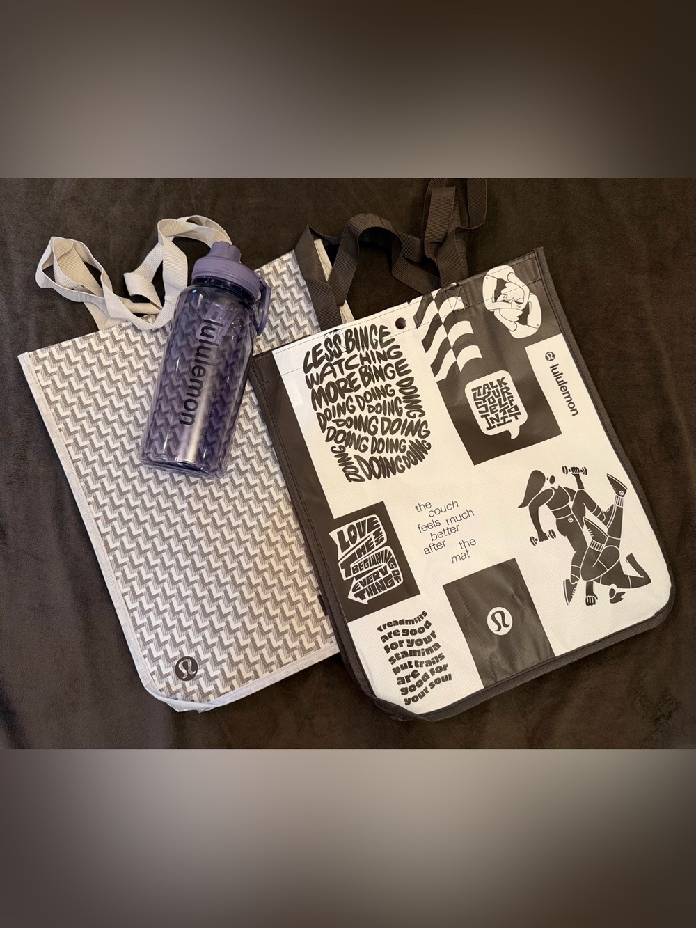 Lululemon Bundle: 32oz Back to Life Water Bottle & 2 Large Reusable Tote Bags
